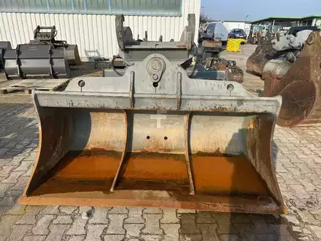 Přídavná zařízení 2018 [div] ZFE Grabenräumlöffel 2200mm *CW45 S* DEMO (1)