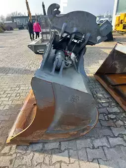 Přídavná zařízení 2018 [div] ZFE Grabenräumlöffel 2200mm *CW45 S* DEMO (2)