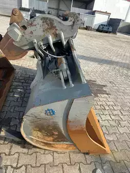 Přídavná zařízení 2018 [div] ZFE Grabenräumlöffel 2200mm *CW45 S* DEMO (4)