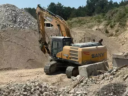 Korečková rýpadla 2022 Sany SY 305 C (1)