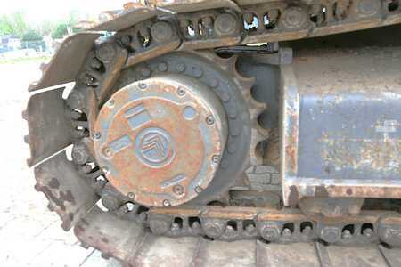 Korečková rýpadla 2006 Kobelco E 305 (10)