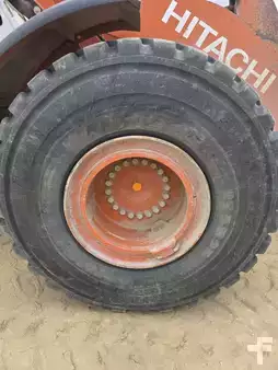 Kerekes rakodó 2021 Hitachi ZW 250-6 (19)