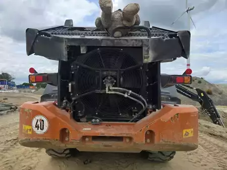 Kerekes rakodó 2021 Hitachi ZW 250-6 (6)