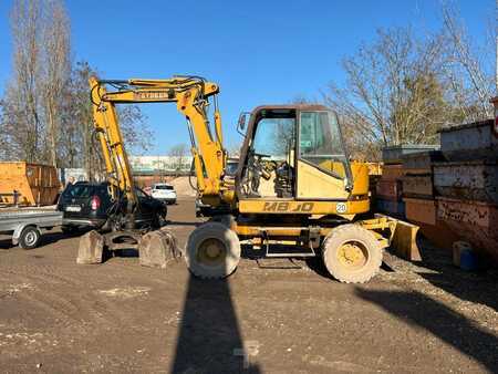 Kerekes kotrógép 2004 Hydrema M 800 (1)