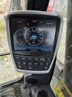 Koparki gąsienicowe 2023 Hyundai HX 235 ALCR (18)