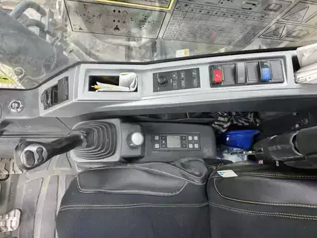 Koparki gąsienicowe 2023 Hyundai HX 235 ALCR (19)