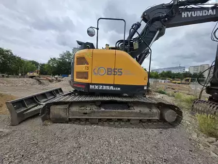 Koparki gąsienicowe 2023 Hyundai HX 235 ALCR (2)