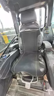 Bæltegraver 2023 Hyundai HX 220 AL (15)