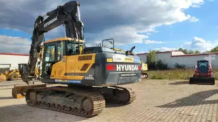 Bæltegraver 2023 Hyundai HX 220 AL (4)