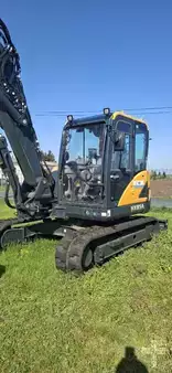 Excavadoras de cadenas 2023 Hyundai HX 85 A (2)