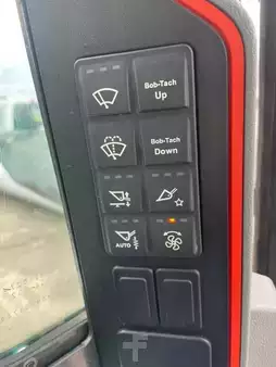 Caricatrici 2022 Bobcat T76 (10)