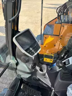 Korečková rýpadla 2023 Hyundai HX 130 ALCR (14)