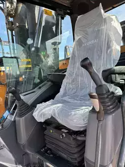 Korečková rýpadla 2023 Hyundai HX 130 ALCR (16)