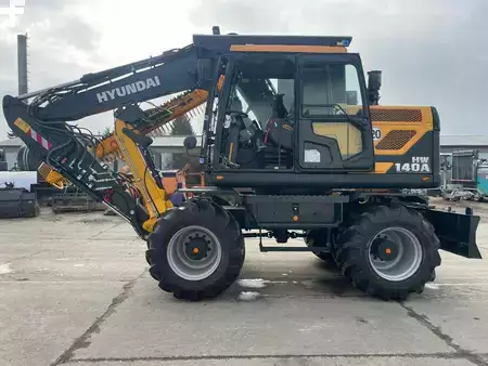 Mobilní bagry 2025 Hyundai HW140A (1)