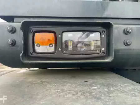 Mobilní bagry 2025 Hyundai HW140A (17)