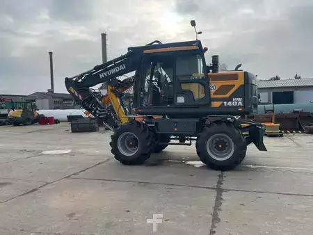 Mobilní bagry 2025 Hyundai HW140A (19)