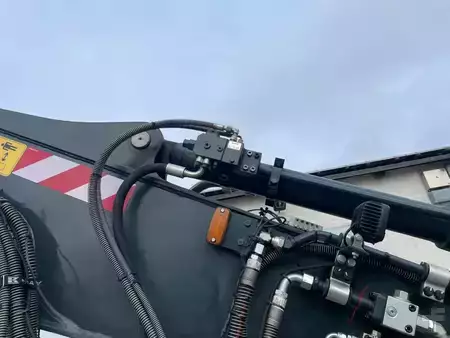 Mobilní bagry 2025 Hyundai HW140A (5)