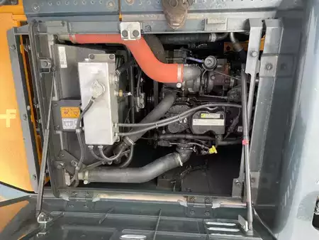 Mobilní bagry 2025 Hyundai HW140A (7)