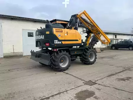 Mobilní bagry 2025 Hyundai HW140A (9)
