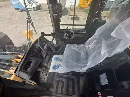 Kolové nakladače 2022 Hyundai HL 930 A * 3. Kreis * (10)
