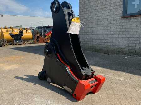 Liitteet 2020 Caterpillar Multi processor MP318-U Backensatz (2)