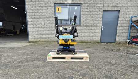 Přídavná zařízení 2021 Engcon TILTABLE QUICK COUPLER EC214-PO/CW30 5T SS9SQ (1)