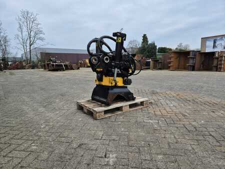 Ostatní 2020 Engcon DRAAIKANTELSTUK EC219PS-CW30EC-CAT (3)