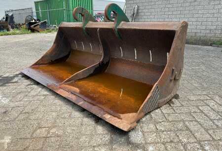 Påbygningsaggregater 0 Verachtert DITCH CLEANING BUCKET NG-4-2000-CW40 (2)