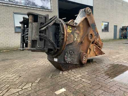 Přídavná zařízení 0 Caterpillar Multi Processor MP332-P (2)