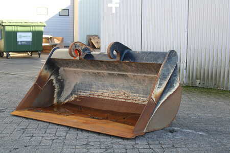 Osprzęt 0 [div] DITCH CLEANING BUCKET DC-2-1800-0.90-PH-CW20 (3)