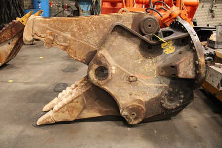 Ráépithetö részek 2019 Caterpillar MULTI PROCESSOR MP332-P JAW (1)