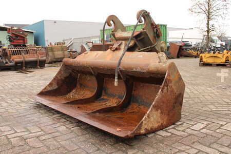 Pozostałe 0 Verachtert TILTABLE DITCH CLEANING BUCKET NGT-3-1800-CW30 (3)