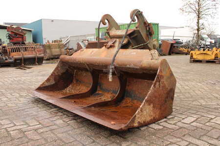 Pozostałe 0 Verachtert SCHWENKBARE GRABENRAUMLÖFFEL NGT-3-1800-CW30 (3)