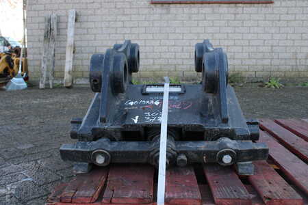 Ráépithetö részek 2002 Verachtert MECHANICAL QUICK COUPLER CW-20-D.N.N. CAT M312D/M318F (1)