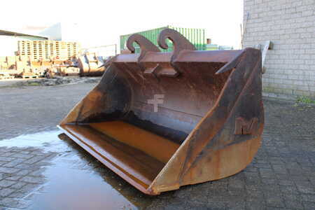 Ráépithetö részek 0 Verachtert DITCH CLEANING BUCKET NG-4-50-2100-NHL-CW40-1750L (2)