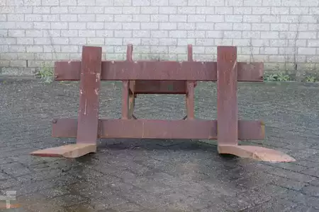 Ostatní 0 Verachtert PALLETTENGABEL PS-2-1100-CW10D (1)