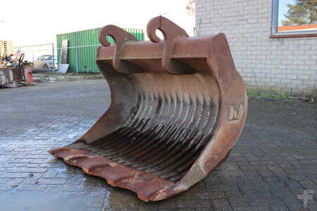 Ráépithetö részek 1998 Verachtert SKELETON BUCKET RH-3-1350-CW30 (3)