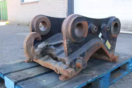 Osprzęt 2016 Caterpillar HYDRAULIC QUICK COUPLER CW-40-H.4.N. (2)