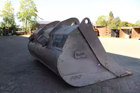Påbygningsaggregater 2022 [div] DITCH CLEANING BUCKET NGE-2-1800 CW30 (3)