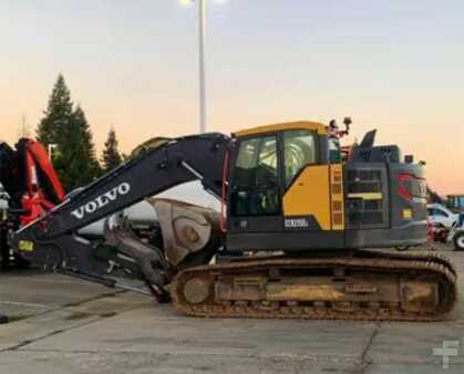 Hydraulic Excavators 2019 Volvo ECR235EL (1)