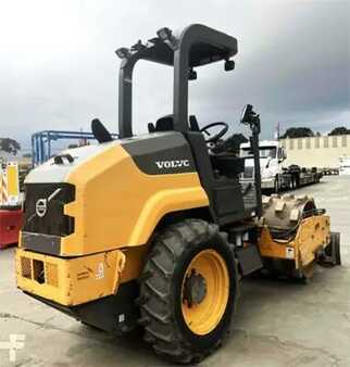 Asphalt compactors (tandem) 2017 Volvo SD45B (3)