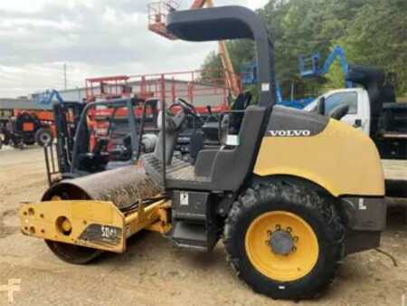 Asphalt compactors (tandem) 2016 Volvo SD45 (1)