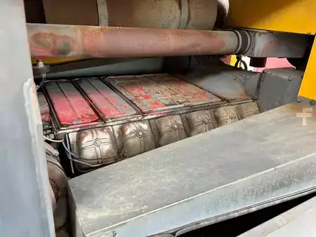 Rotary Drilling Rig 0 Sisu 12E480 6x6 water well drill atlas copco XRV410 (12)
