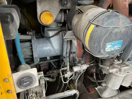 Rotary Drilling Rig 0 Sisu 12E480 6x6 water well drill atlas copco XRV410 (13)