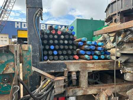 Rotary Drilling Rig 0 Volvo terberg fm1350 waterdrill 500m mudpump (8)