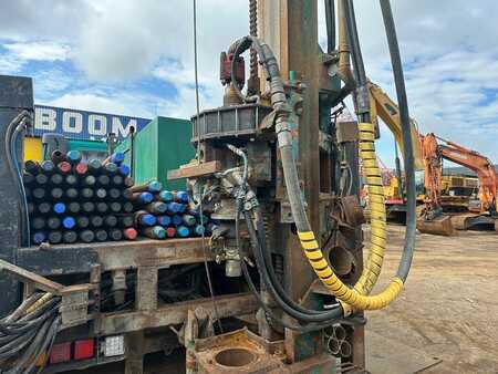 Rotary Drilling Rig 0 Volvo terberg fm1350 waterdrill 500m mudpump (9)