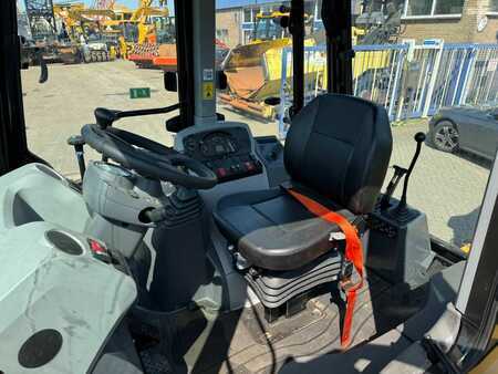 Rigid Backhoe Loader 0 Caterpillar CAT 424 4X4 HAMMER LINE ( UNUSED ) (8)