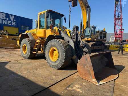 Kolové nakladače 0 Volvo L 110 E (7)