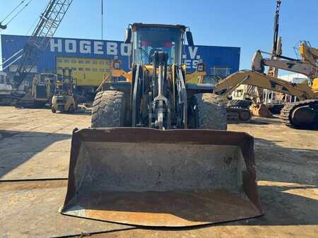 Kolové nakladače 0 Volvo L 110 E (8)