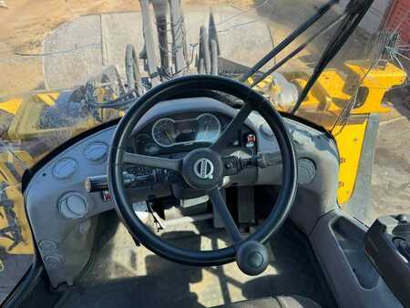 Chargeuse sur pneus 0 Volvo L 220 H ( WITH NEW TYRES ) (20)